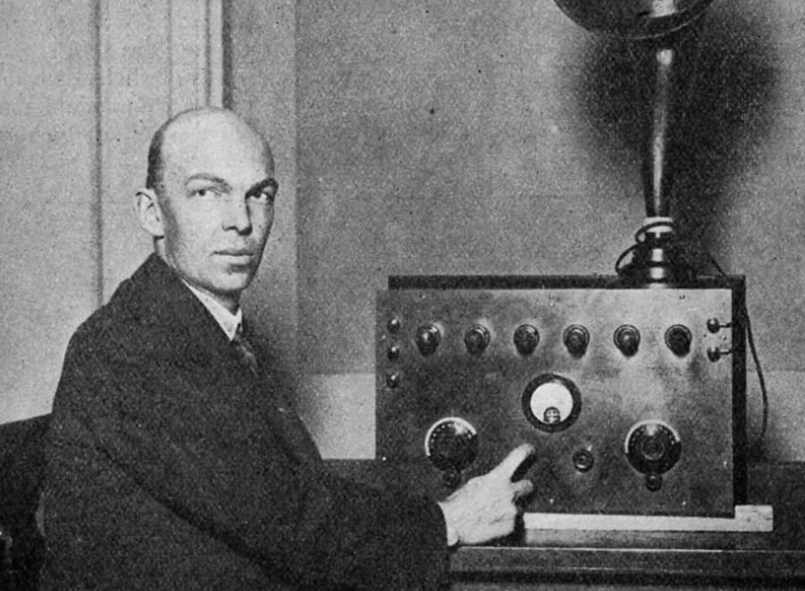 fm-radio-large